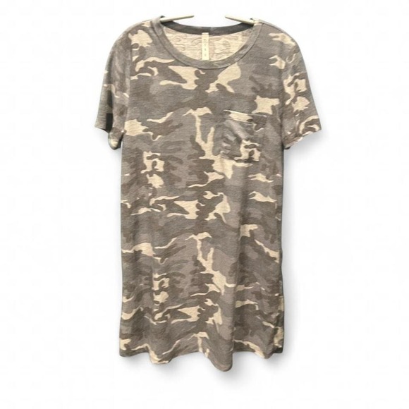 Dresses & Skirts - Camo print tshirt dress Size M (m6)